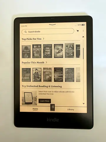 Amazon Kindle Paperwhite 32GB (11th Gen) + Case - Excellent Condition