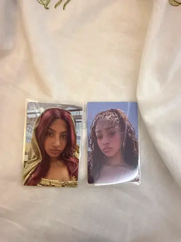 Katseye debut album MANON and LARA photocards