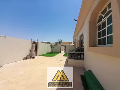فيلا مع ملحق للبيع في المويهات 3 عجمان | أرض 6,800 قدم² | دخل 90 ألف سنوياً | 1.85 مليون قابل للتفاوض