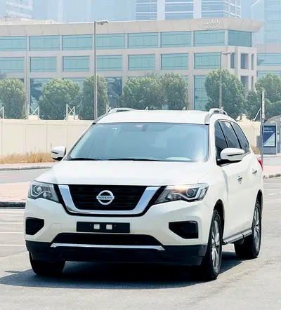 2020 Nissan PATHFINDER photo 2