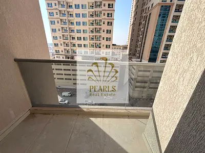 Luxury studio for rent near Sharjah airport: semi-separate kitchen, pool, gym, free parking, flexib