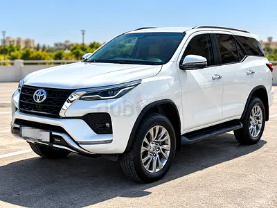 2024 Toyota Fortuner | FULL OPTION | GCC | AL-FUTTAIM FULL SERVICE HISTORY | WARRANTY | 3 SERVICES R
