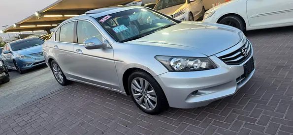 Honda Accord 2012 LX GCC Specs