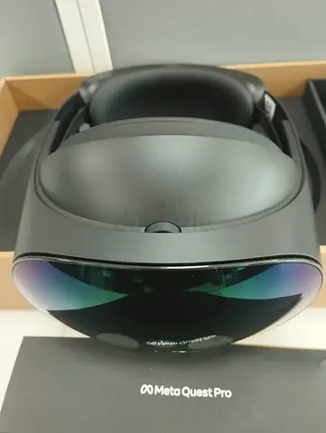 Meta Quest Pro VR Headset - Excellent Condition