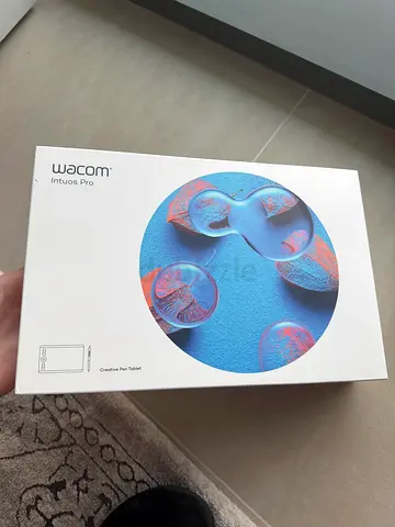 Wacom Intuos Pro (Graphics Tablet) - Boxed