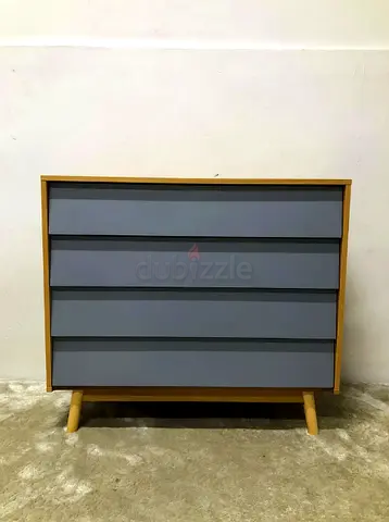 4-chest of drawer (90x42x80 cm)