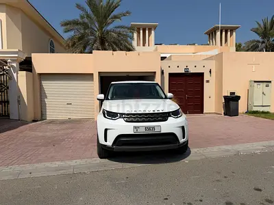 2019 Land Rover Discovery SE | GCC Specs