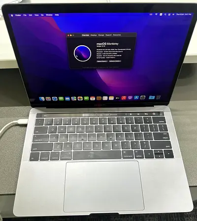 MacBook Pro 13 2016 Touch Bar, Core i5, 8GB RAM, 256GB SSD