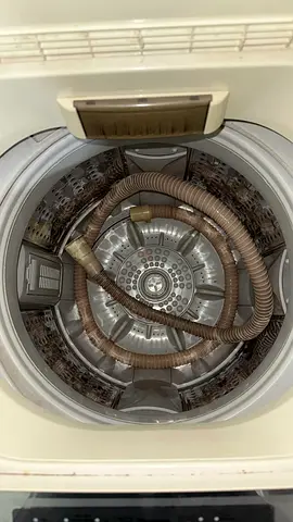 Top-load Washing Machine - Good Working Condition with 5.5 kg Capacity Clean and working condition