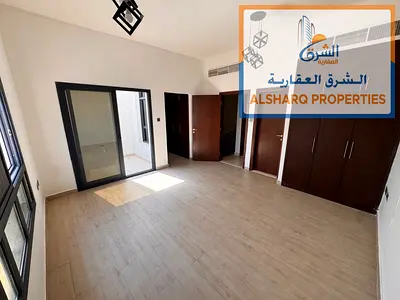 فرصة مميزة للسكن في تاون هاوس بتصميم عملي ومساحات موزعة على عدة طوابق، يوفر لك الراحة والخصوصية،