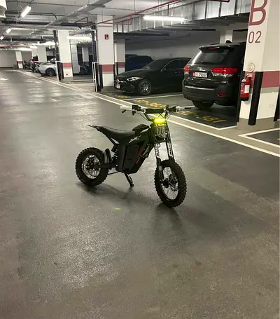 (NEGOTIABLE PRICE).      Kugoo wish 01 fully moded everything included stickers,lights (back light,