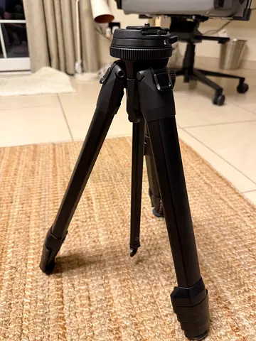 Peak Design. Compact tabletop tripod - lightweight, adjustable height