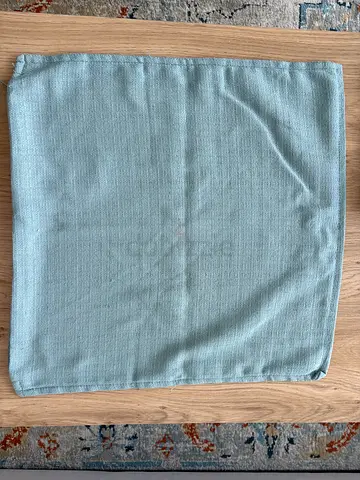 2 Cushion Covers
