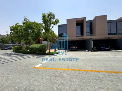 Corner 3BR All Master Smart Townhouse | Premium Location