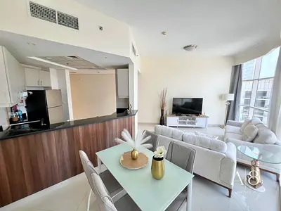 VACANT | BRIGHT | NEWLY FURNISHED