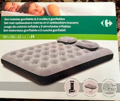 Inflatable Double Air Mattress with pump. No pillow