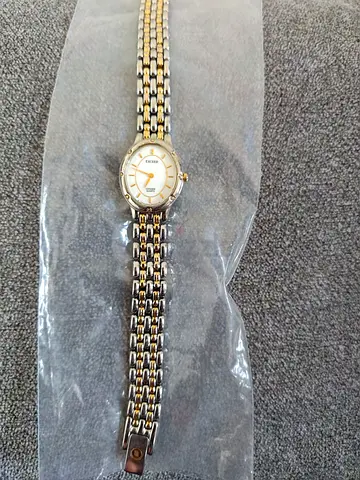 Citizen Exceed Quartz ladies Watch