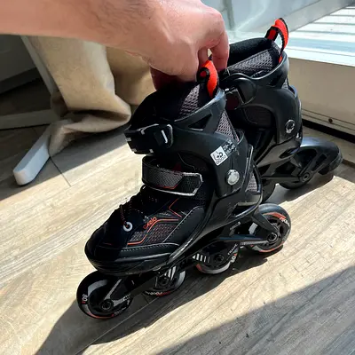Kid's inline rollerblades / adjustable size 29-32 - Excellent condition