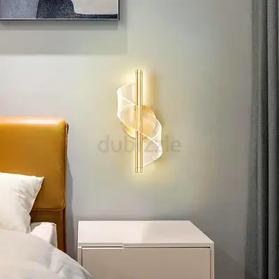 Modern LED Wall Sconce with Ribbon Design - Warm Light