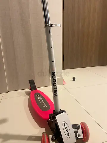 Urgent. Scooter for kids