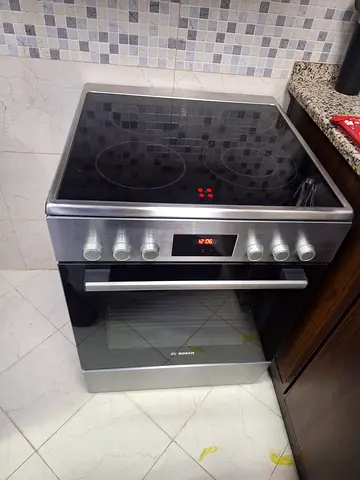 Bosch last model cooker full electric with fan digital 60/60 cm