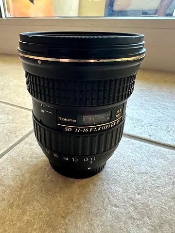 Nikon lens