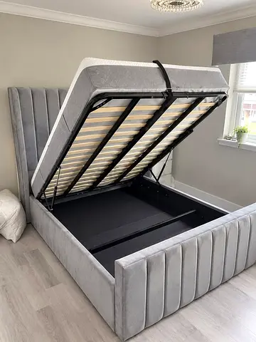 New 180*200 king size upholstered hydrulic Bed