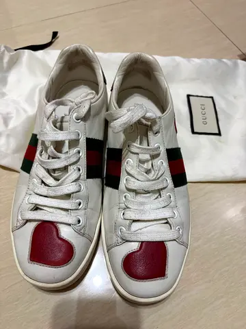 Authentic Gucci White leather designer-style sneakers with red-green stripe (preowned) size 38