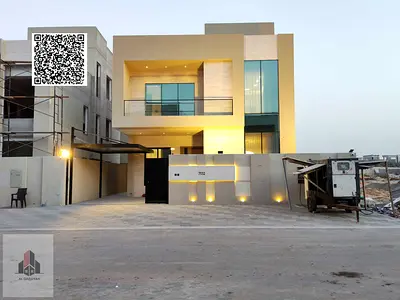 Villa for sale with exquisite finishing and a roof terrace; price includes registration fees.