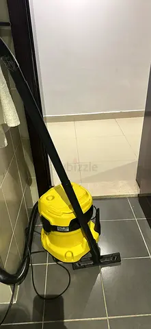 Compact yellow canister vacuum cleaner - good working condition karcher