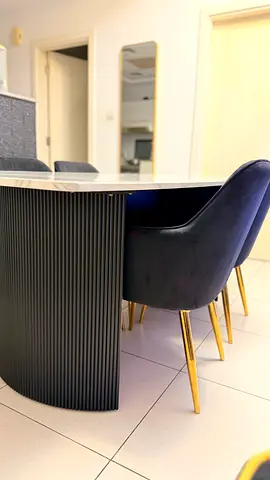 4-Seater Dining Table with Chairs