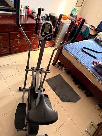 6 months used Cross Trainer (Orbi tech)