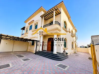 Huge gorgeous villa for family residence
