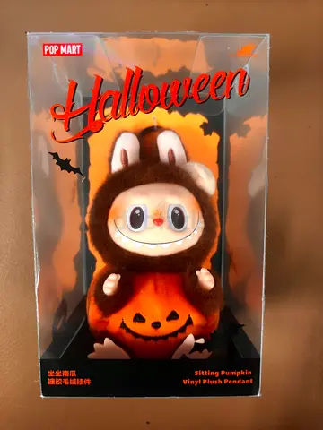 Labubu halloween edition
