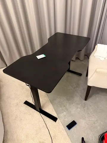 Desk to sell asap