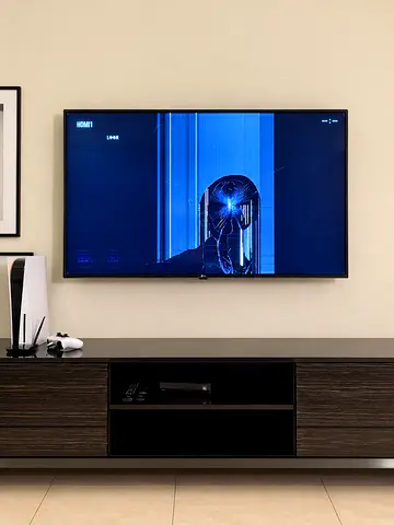 55-inch LED TV (screen damaged) - wall-mounted, working power & ports