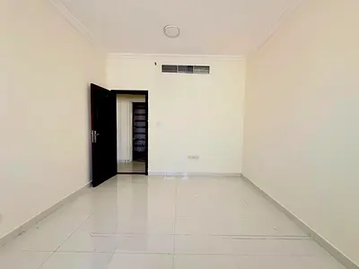 Today hot offer 3bhk + dining area in hoshi sharjah ready to move apartment