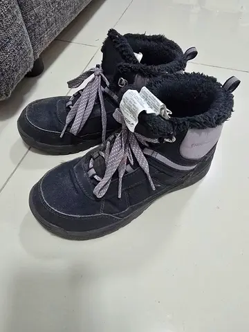 Boots for snow. Kid's winter boots purchased from Decathlon. Used only once.