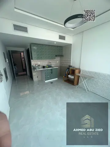 Luxury studio for annual rent on Ajman Corniche. Stunning sea view, premium finishes, prime location near all services. AED 2,000 cash deposit,