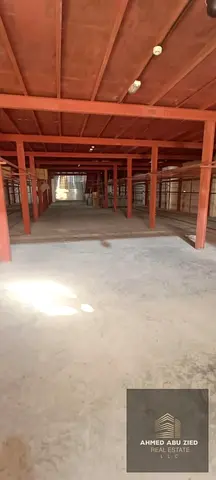 For Rent | Warehouse with Mezzanine in Umm Al Quwain – Area: 10,000 sq. ft. – Warehouse with mezzanine suitable for storage – Electricity available