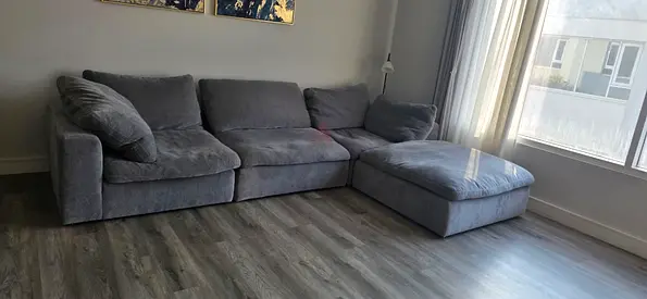 Excellent condition pan Emirates Pianca sofa