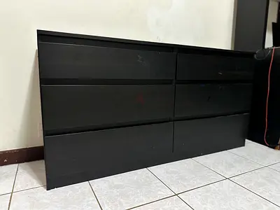 Used black 6-drawer dresser / chest of drawers - good storage