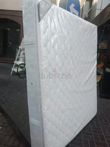 Mattress with top comfortable foam 180x200cm King size. Same day delivery available