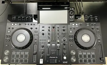 Pioneer DJ - XDJ RX3 DJ Controller