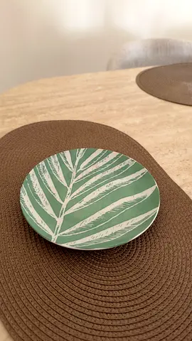 Palm Foliage 12-piece Porcelain Dinner Set - Green (Like New)