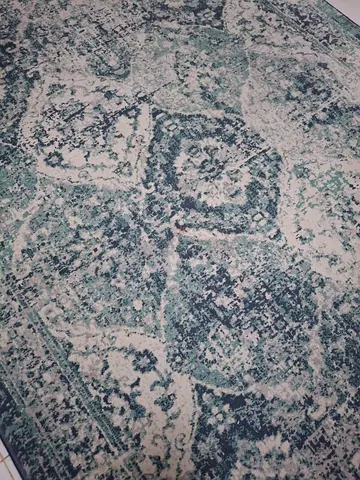 used rectangular Ikea rug, size 200 x 170cm
