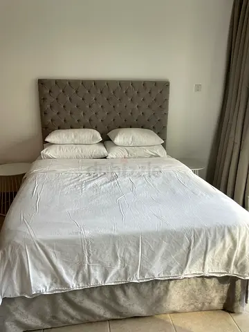 Queen extra long, with tufted headboard - silver grey