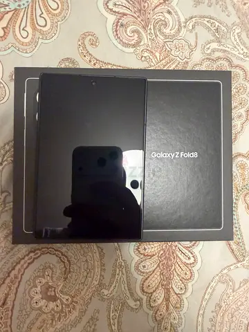 Samsung z fold 8
