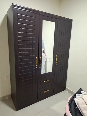 Dark Wood 3-Door Wardrobe with Mirror and Drawers