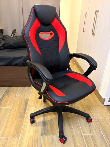 Gaming Chair from HomeCentre (Brand New)